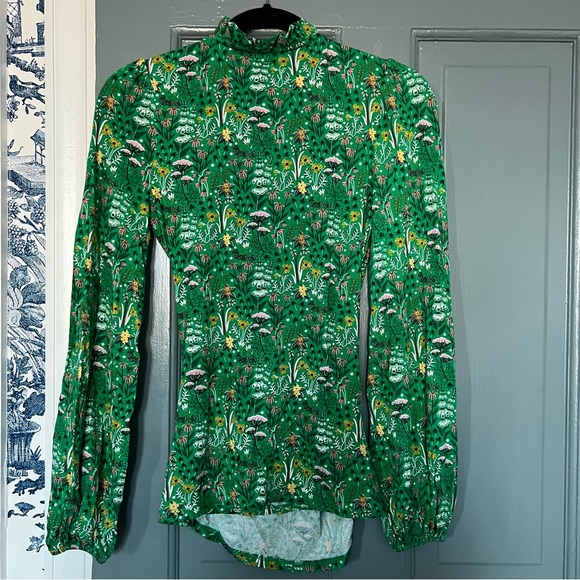 Boden Green Floral Wrap Top with Ruffle Detail Sz 4 - Picture 5 of 5